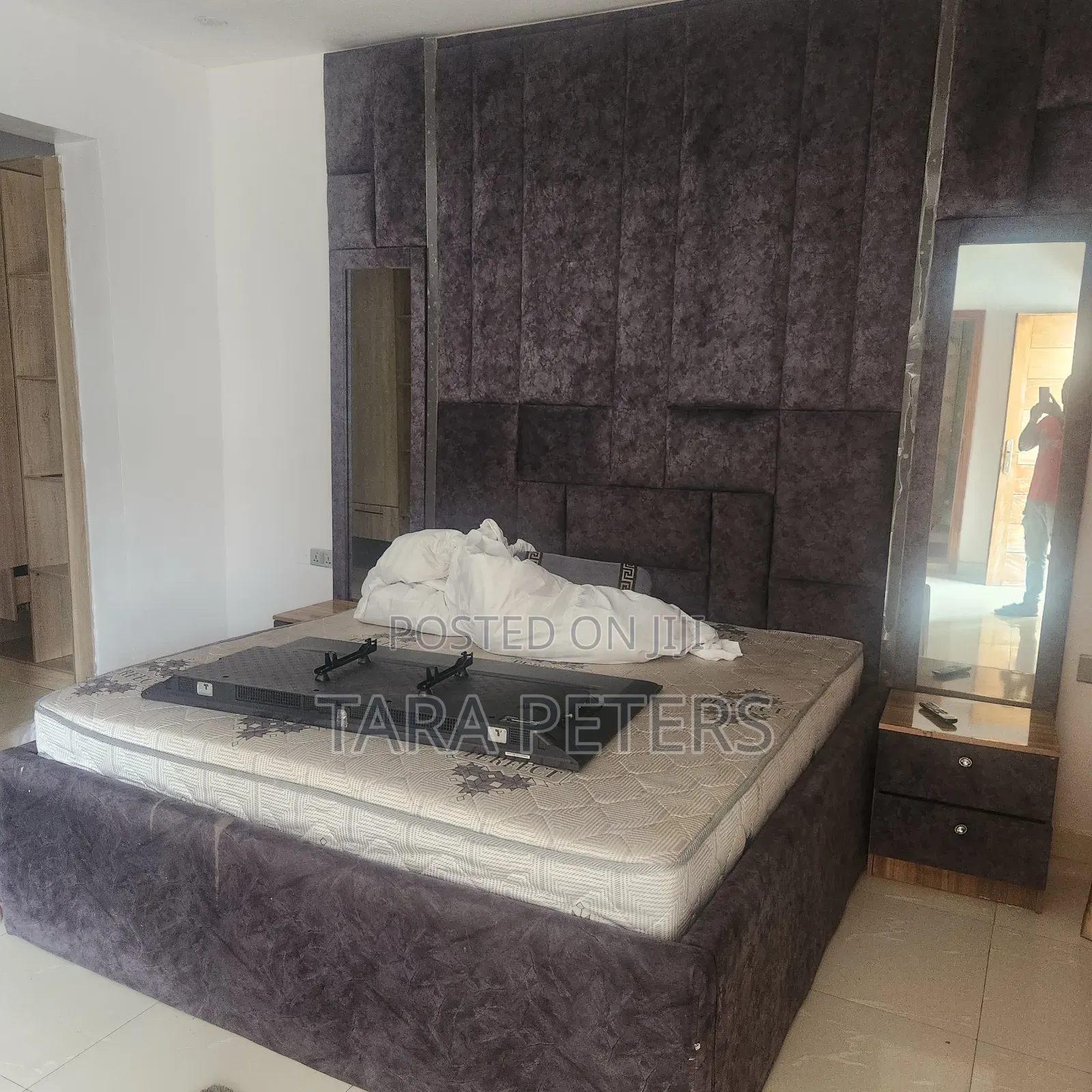 Bedframe and Mattress