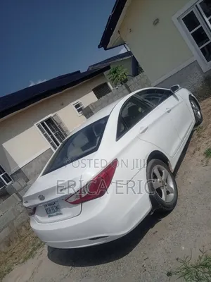 Hyundai Sonata 2012 White
