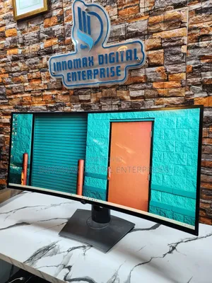 Dell Ultrasharp 38-Inch Ips Curved Monitor With Usb-C