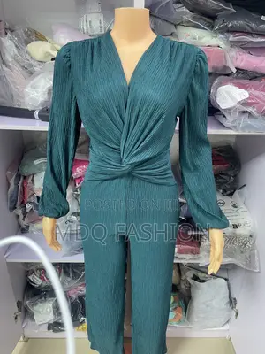 Elegant Women's Front-Twist Plisse Jumpsuit