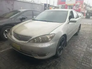 Toyota Camry 2006 Green