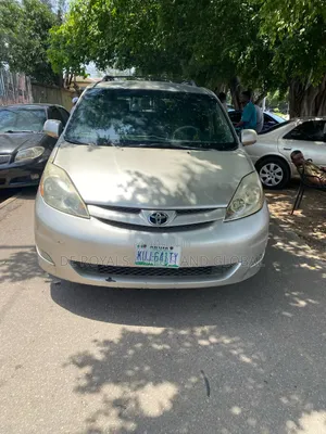 Toyota Sienna XLE FWD 2006 Silver