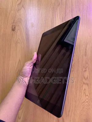 Apple iPad 10.2 (2019) 32 GB Gray