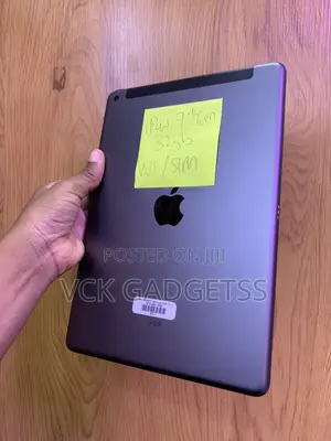 Apple iPad 10.2 (2019) 32 GB Gray