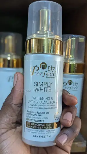 Perfect Simply White Face Wash