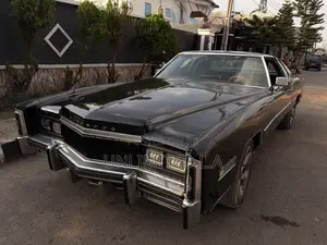 Cadillac Deville 1977 Black