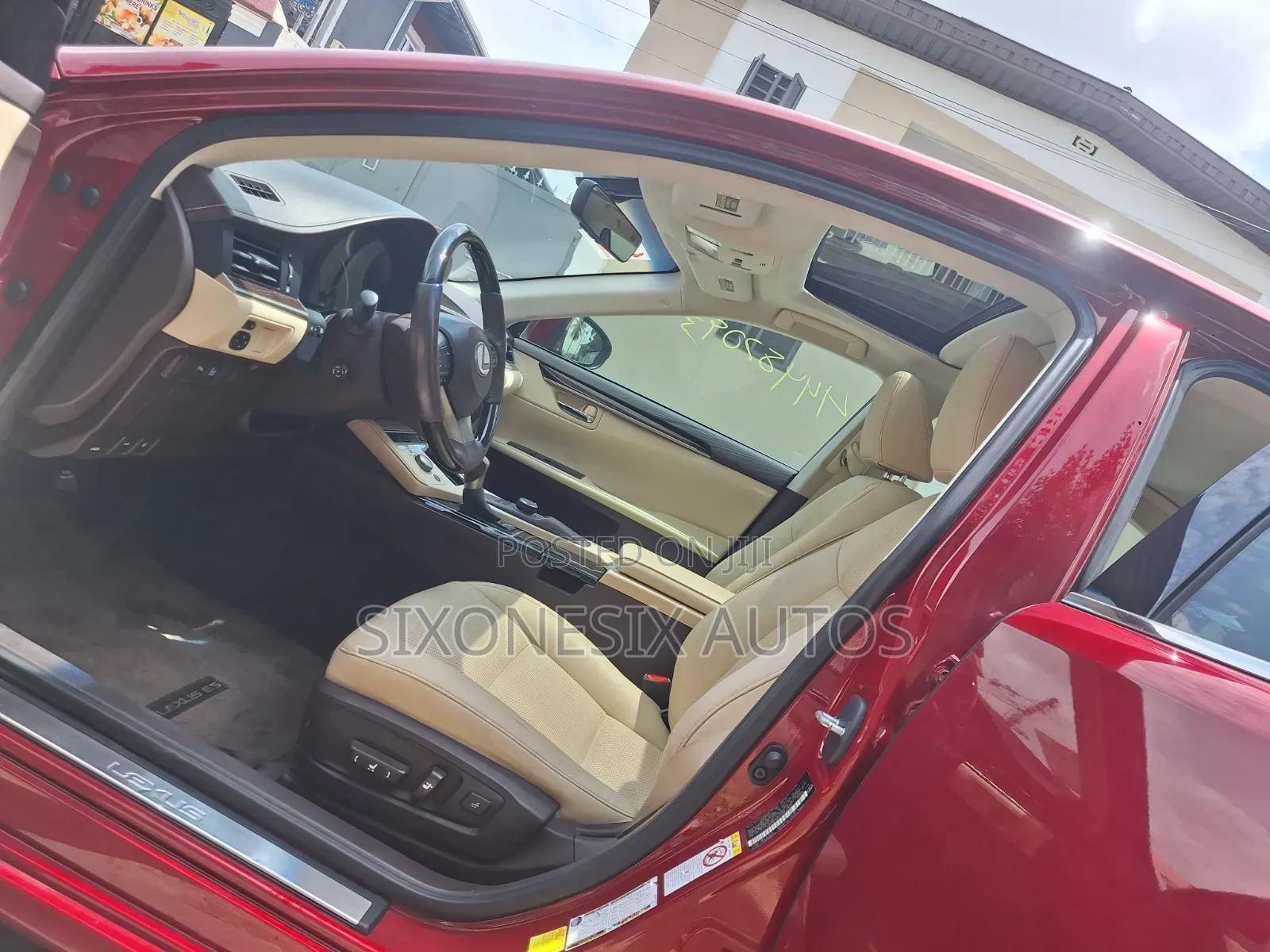 Lexus ES 2016 Red