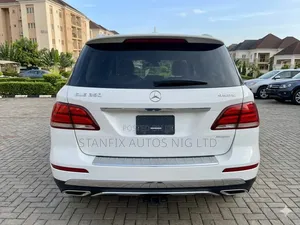 Mercedes-Benz GLE-Class 2017 White