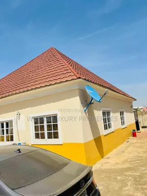 3bdrm Bungalow in Shimex Estate, Pyakasa for sale
