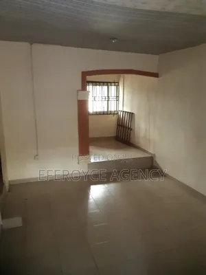 2bdrm Apartment in Agbor Road Bypass, Benin City for rent