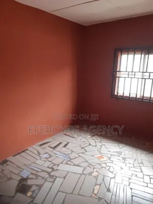2bdrm Apartment in Agbor Road Bypass, Benin City for rent