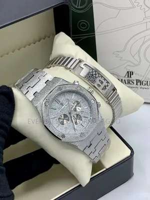 Quality Ap Watch and Bracelet Set