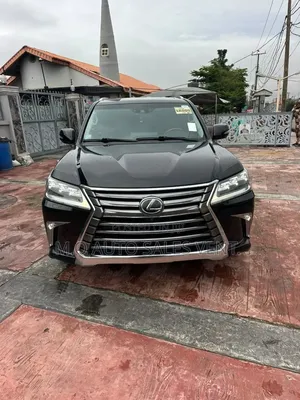 Lexus LX 2017 Black