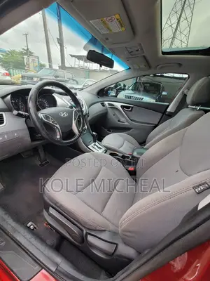 Hyundai Elantra 2012 Red