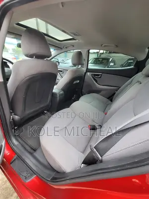 Hyundai Elantra 2012 Red