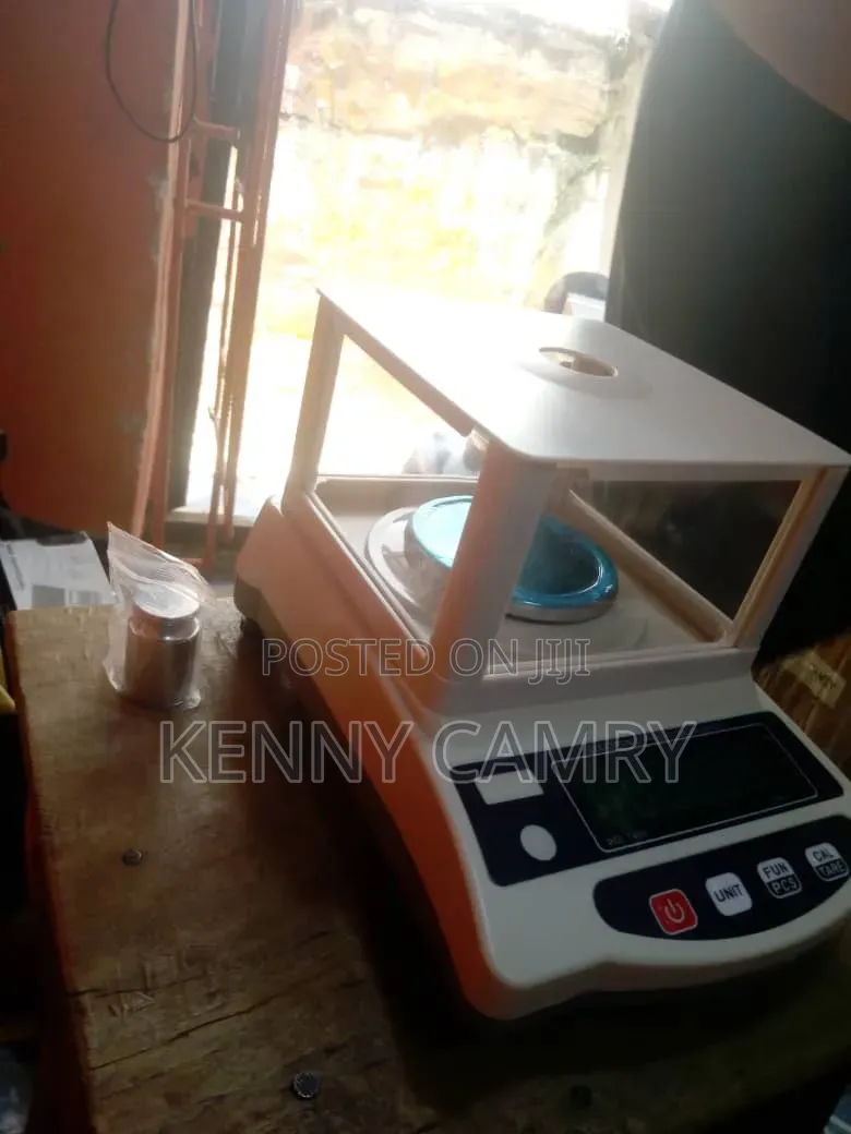 Analytical Balance Scale