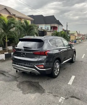 Hyundai Santa Fe SE 2.4 w/SULEV FWD 2020 Gray