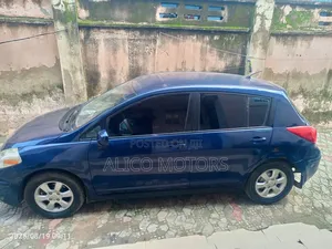 Nissan Versa 1.6 2009 Blue