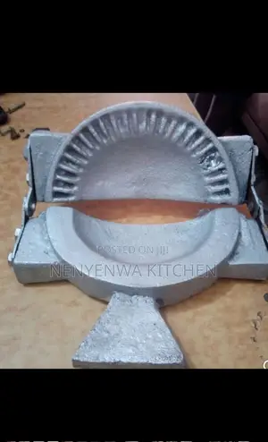 Meatpie Moulder