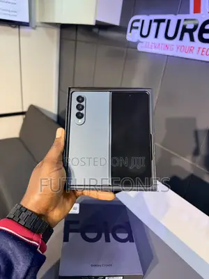 New Samsung Galaxy Z Fold4 256 GB Gray
