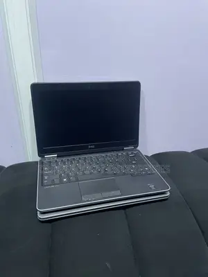 Laptop Dell Latitude E7240 8GB Intel Core i5 SSD 128GB