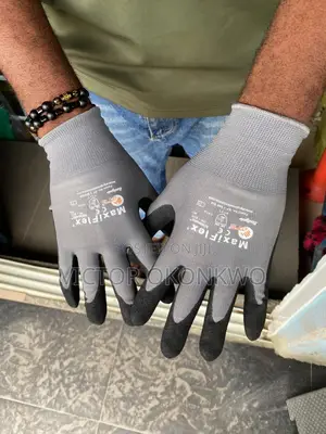 Maxiflex Glove (Non Dotted)