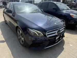 Mercedes-Benz E300 4Matic AWD Sedan (2.0L 4cyl 9A) 2017 Blue