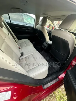 Lexus ES 2014 Red