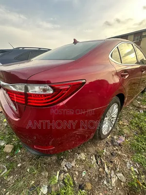 Lexus ES 2014 Red