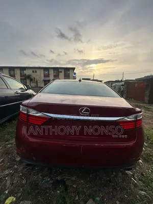 Lexus ES 2014 Red