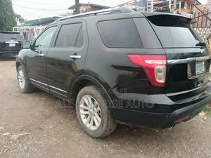 Ford Explorer 2012 Black