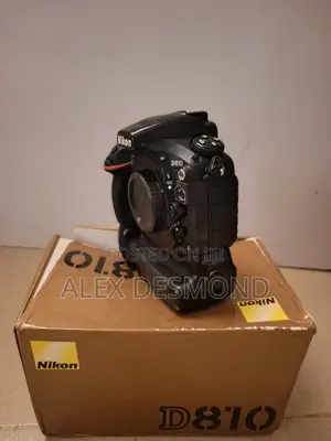 Nikon D810 With Battery Grip Mb-D12