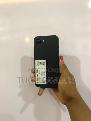 Apple iPhone 16e 128 GB Black