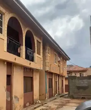 3bdrm House in Otun, Akute Ajuwon for sale