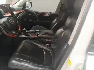 Lexus LX 570 (5 seats) AWD 2016 White