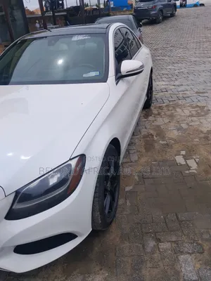 Mercedes-Benz C300 2016 White