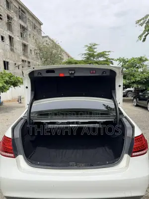 Mercedes-Benz E350 Base 4dr Sedan RWD (3.5L 6cyl 7A) 2014 White