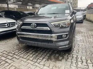 Toyota 4-Runner SR5 4dr 4x4 (4.0L 6cyl 5A) 2016 Gray