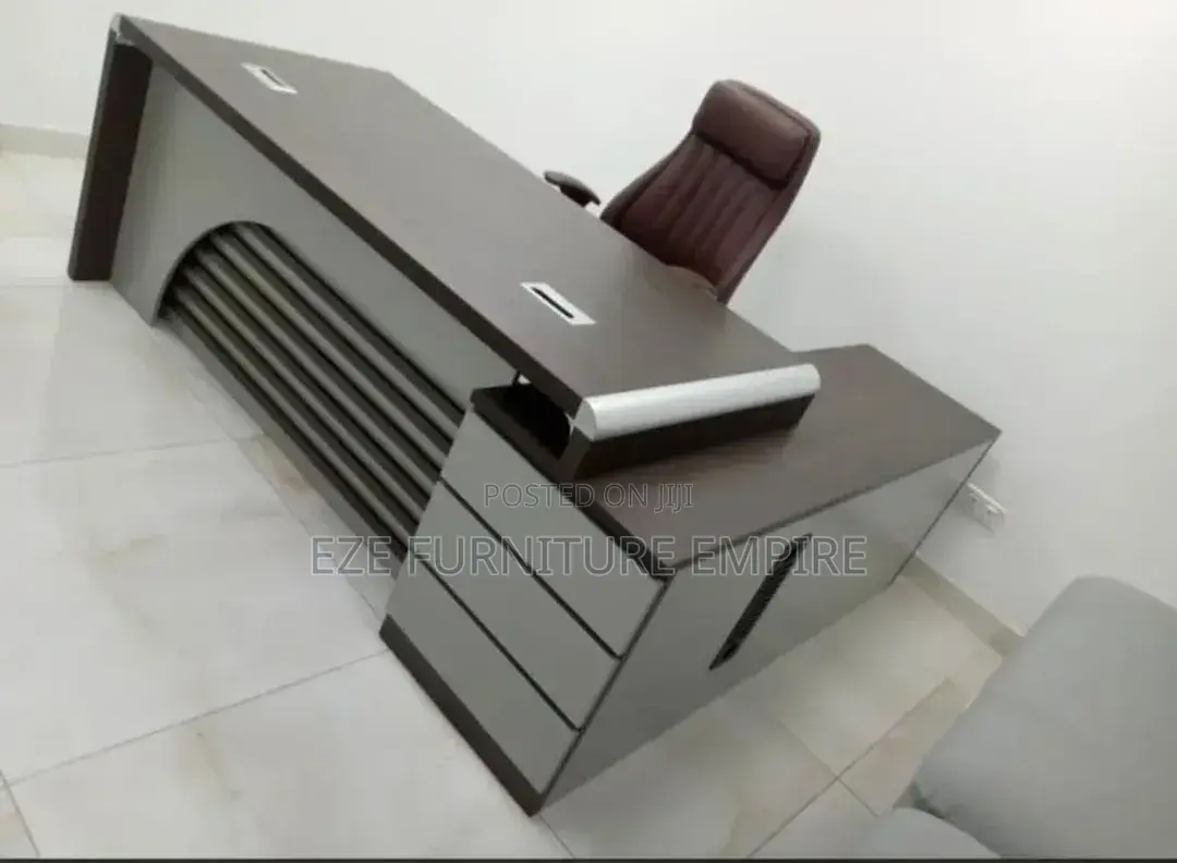 Executive Office Desk With Extension