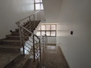 2bdrm Apartment in Penthouse, Guzape District for rent