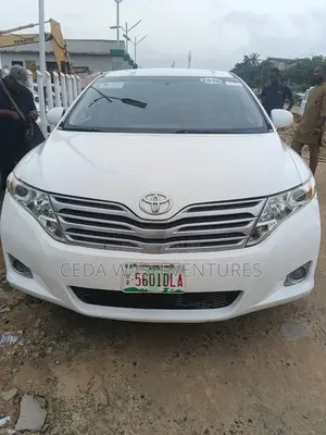 Toyota Venza 2010 White