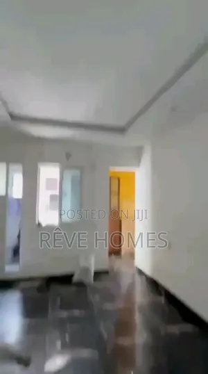 Mini Flat in Akoka for rent