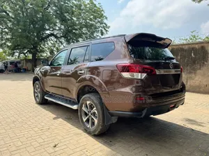 New Nissan Pathfinder 2025 Brown