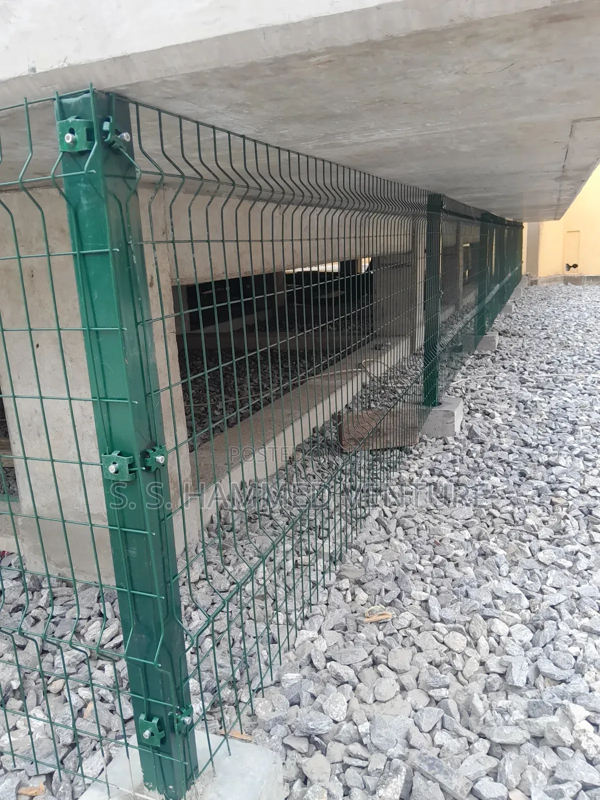 Under Suspended Floors Panel Mesh Wires
