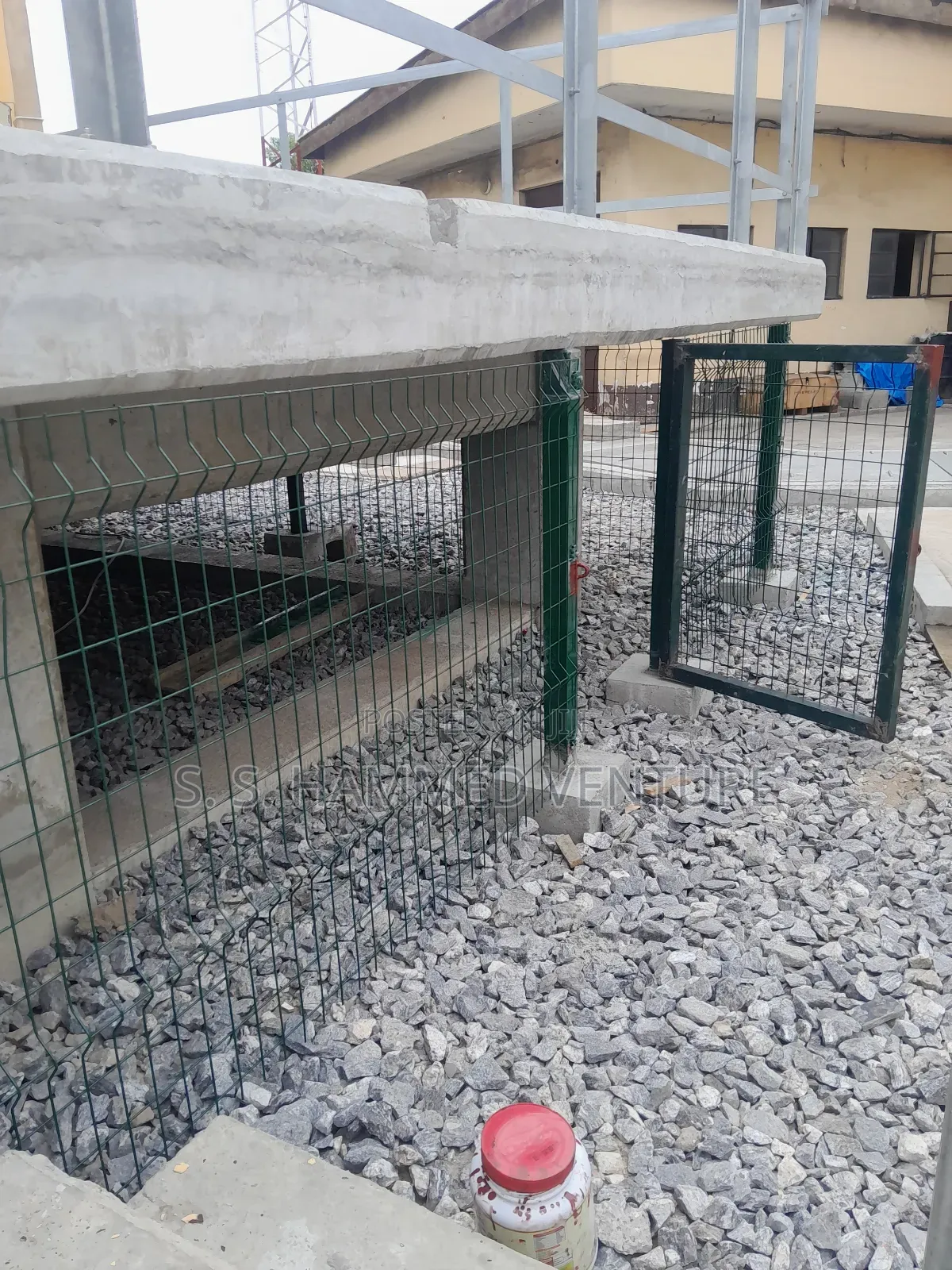 Under Suspended Floors Panel Mesh Wires