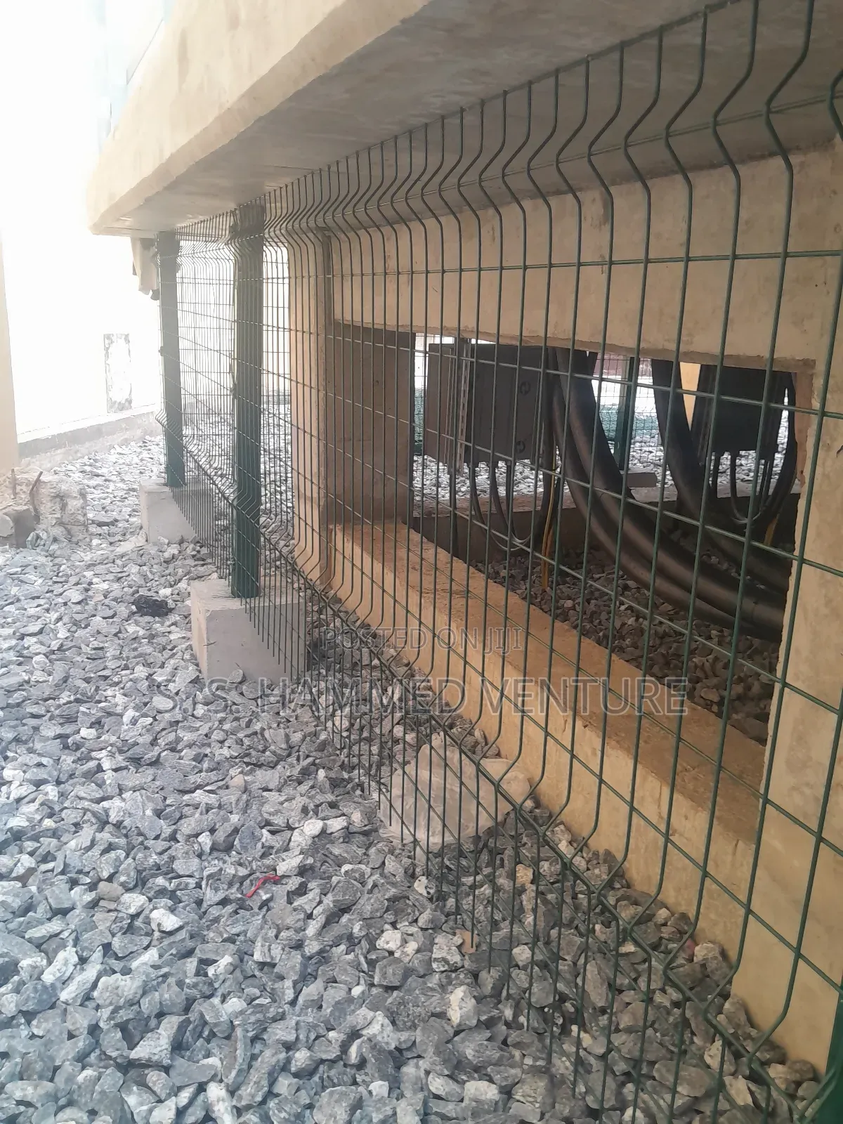 Under Suspended Floors Panel Mesh Wires