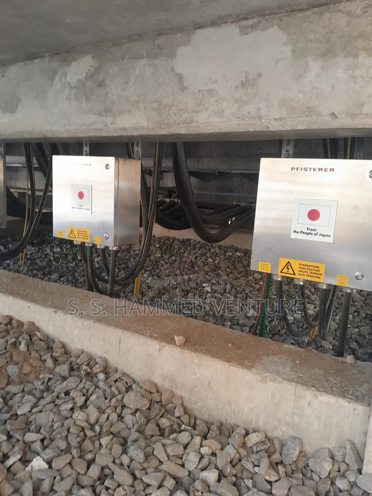 Under Suspended Floors Panel Mesh Wires