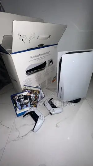 Playstation 5 With Two Pads