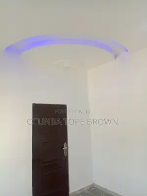 1bdrm Room & Parlour in Seman Estate, Sabon Lugbe for rent