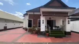 4bdrm Bungalow in Benin City for sale